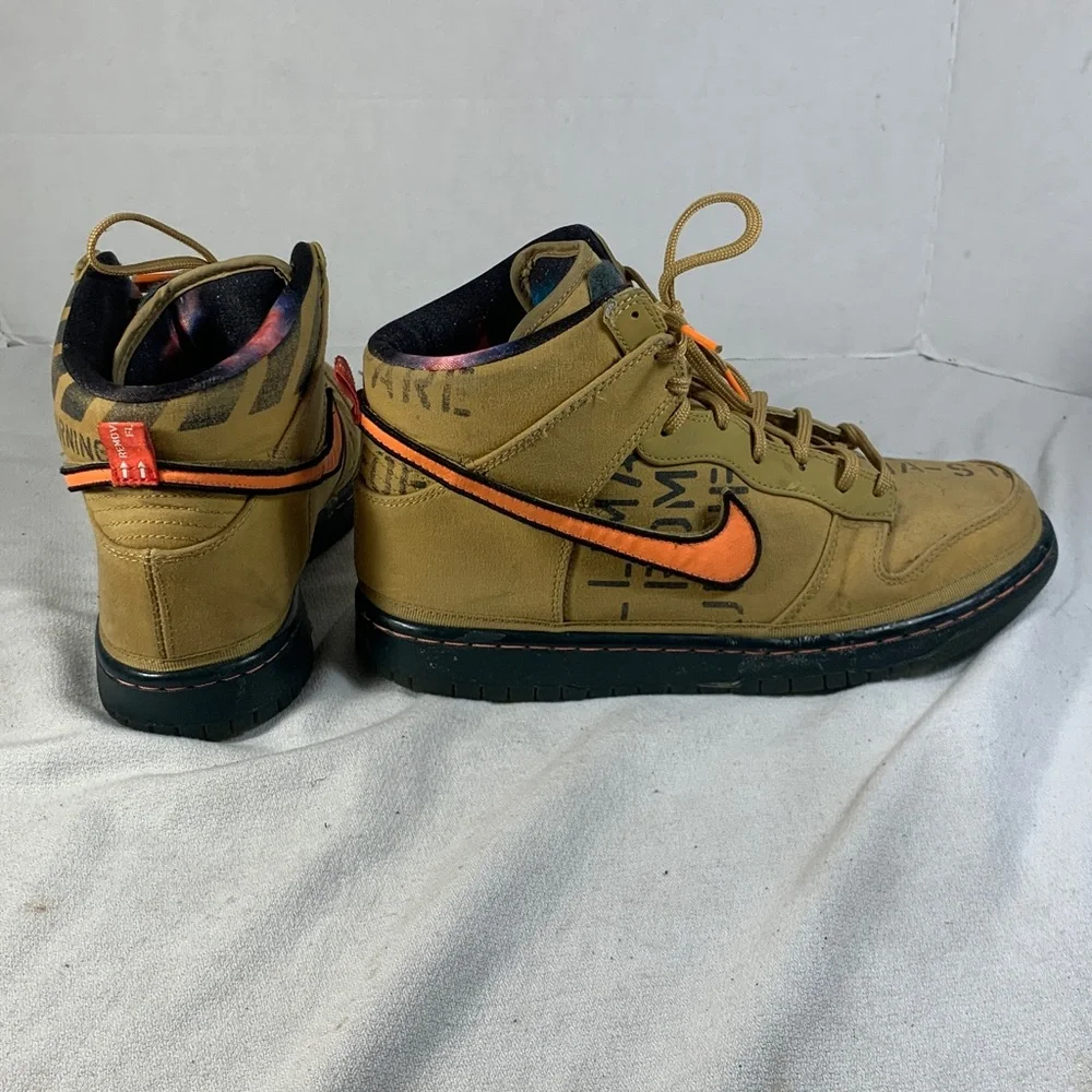 Men’s Nike Dunk High All-Star Galaxy Sneakers